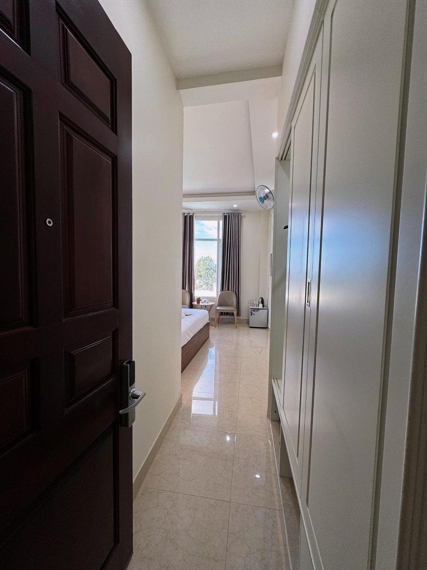 Elisa Hotel Pleiku Bagian luar foto
